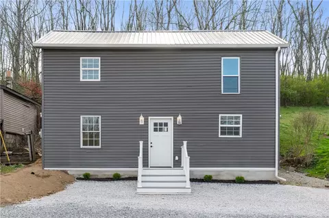 215 Wendel Rd, Irwin, PA 15642