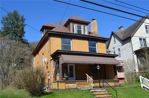 216 Buffalo St, Freeport, PA 16229