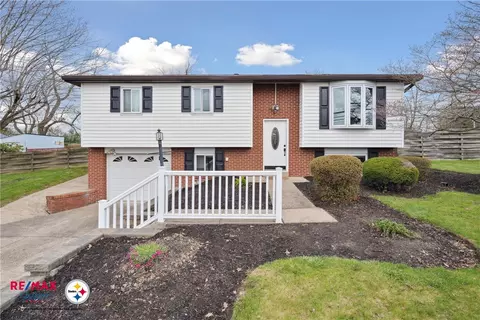 132 Shafer Rd, Coraopolis, PA 15108