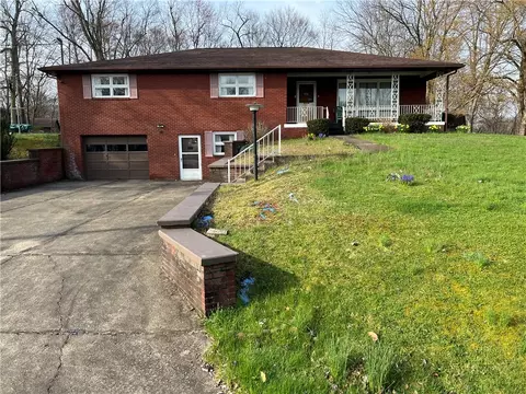 132 N View Hts, New Florence, PA 15944