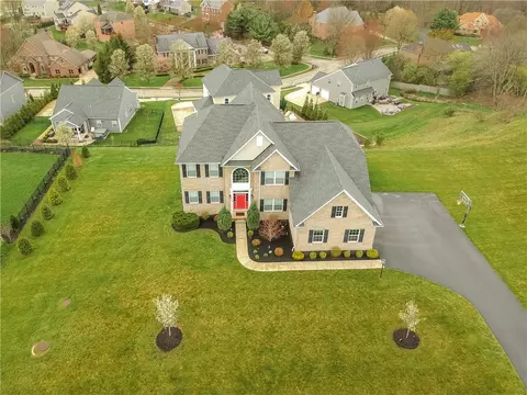 1041 Blackberry Dr, Sewickley, PA 15143
