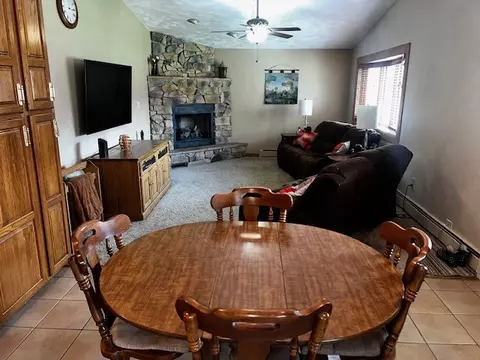 13290 St Clair Dr, Irwin, PA 15642 photo 7