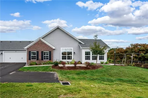 1073 Sandy Ridge Dr, Sarver, PA 16055