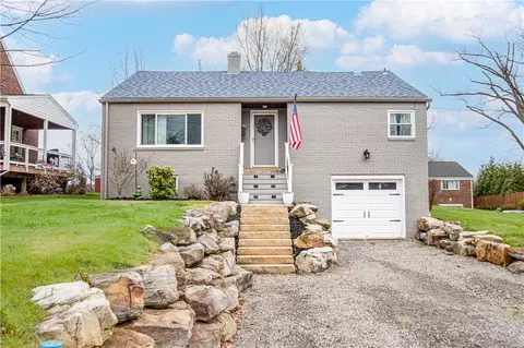 22 Perry Ln, Pittsburgh, PA 15229