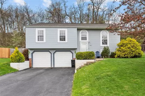4831 Bayfield Rd, Allison Park, PA 15101