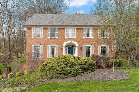 608 Karrastyn Ct, Gibsonia, PA 15044