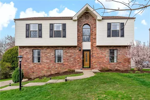 6733 Elk Rush Dr, Imperial, PA 15126
