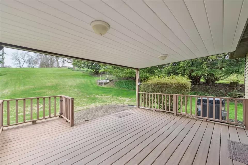 12600 Ridge Rd, North Huntingdon, PA 15642 28 Photos Movoto