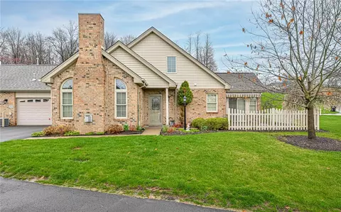 2532 Red Oak Ct, Allison Park, PA 15101