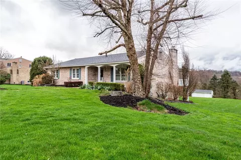 4114 Kellington Ct, Murrysville, PA 15668