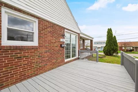 Exterior - 822 Summit Ave, Monaca, PA 15061 photo 7 of 10