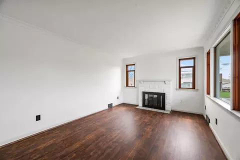 Living - 822 Summit Ave, Monaca, PA 15061 photo 3 of 3