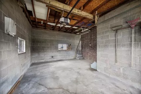 Exterior - 822 Summit Ave, Monaca, PA 15061 photo 4 of 10