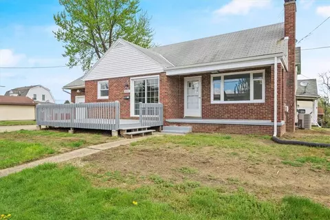 822 Summit Ave, Monaca, PA 15061