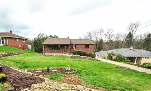 20 Rossi Dr, Mckees Rocks, PA 15136