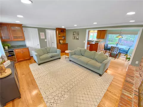 Living - 108 Lamar Rd, Pittsburgh, PA 15241 photo 5 of 9