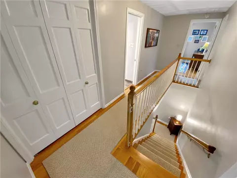 Entry Way - 108 Lamar Rd, Pittsburgh, PA 15241 photo 3 of 3