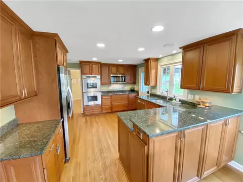 Kitchen - 108 Lamar Rd, Pittsburgh, PA 15241 photo 1 of 4