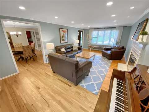 Living - 108 Lamar Rd, Pittsburgh, PA 15241 photo 3 of 9