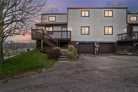 190 Sugar Maple Cir, Washington, PA 15301