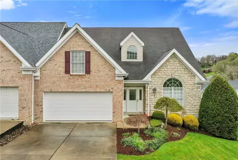 2 Lexington Ct, Mcmurray, PA 15317