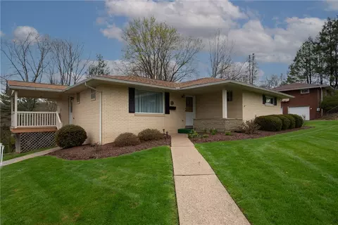 1203 Arizona Ave, Natrona Heights, PA 15065