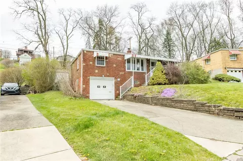 261 Bost Dr, West Mifflin, PA 15122