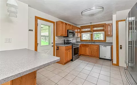 Kitchen - 2374 Duncan Ave, Allison Park, PA 15101 photo 1 of 5