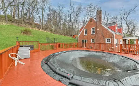 Exterior - 2374 Duncan Ave, Allison Park, PA 15101 photo 9 of 9