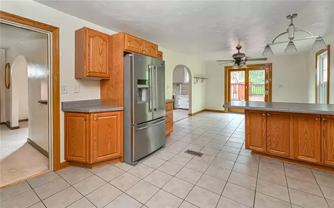 Kitchen - 2374 Duncan Ave, Allison Park, PA 15101 photo 3 of 5