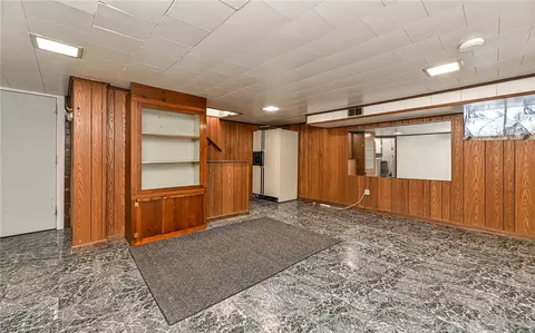Living - 2374 Duncan Ave, Allison Park, PA 15101 photo 2 of 2