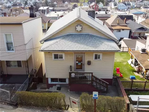 523 Ridge Ave, Mckees Rocks, PA 15136