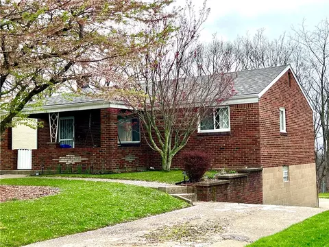 1166 Cascade Dr, Homestead, PA 15120