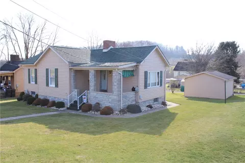 210 Washington St, Southwest, PA 15685