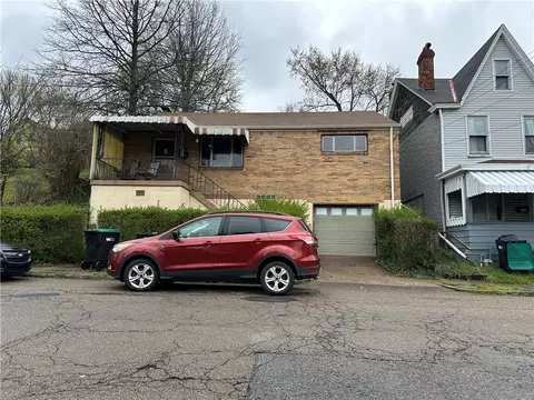 770 Boquet St, Mckees Rocks, PA 15136