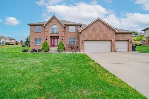 9063 Abbey Ln, Irwin, PA 15642