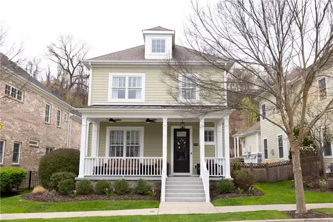 1679 Biltmore Ln, Pittsburgh, PA 15217