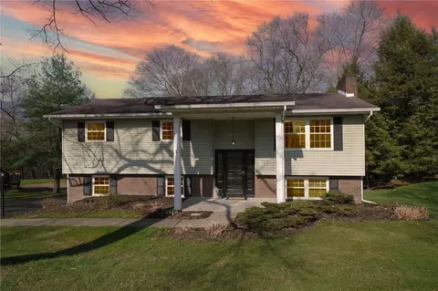 172 Curtis Dr, Beaver Falls, PA 15010