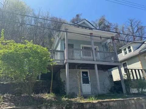 1151 Stowe Ave, Mckees Rocks, PA 15136