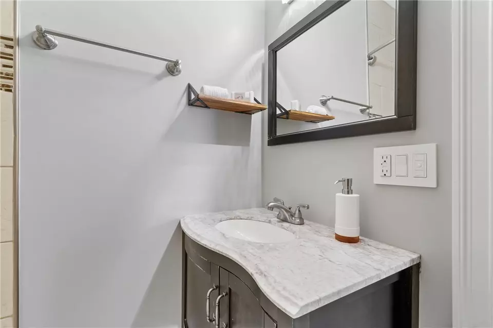 Bath - 3628 Mintwood St, Pittsburgh, PA 15201 photo 5 of 5