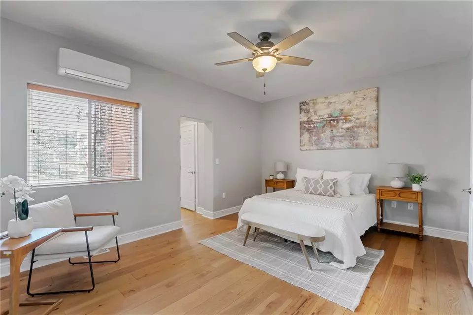 Bedroom - 3628 Mintwood St, Pittsburgh, PA 15201 photo 4 of 6