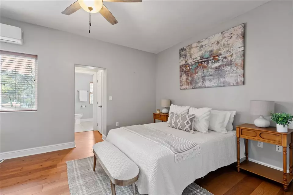 Bedroom - 3628 Mintwood St, Pittsburgh, PA 15201 photo 6 of 6