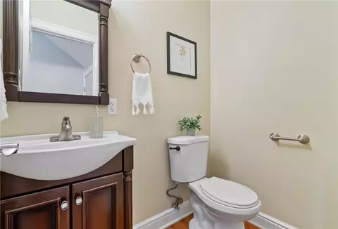Bath - 3628 Mintwood St, Pittsburgh, PA 15201 photo 1 of 5