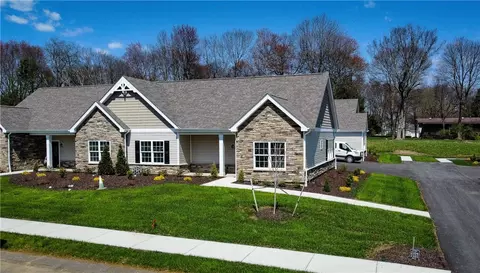 2104 Cherry Tree Dr, Butler, PA 16001