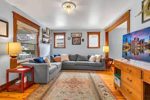 Living - 263 Navigation St, Beaver, PA 15009 photo 2 of 3