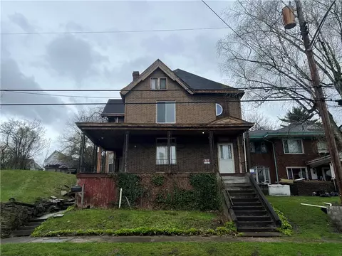 624 Mckee Ave, Monessen, PA 15062