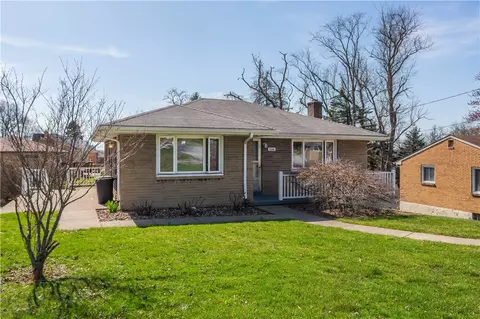 226 Longview Dr, Monroeville, PA 15146