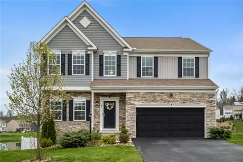 52 Trotter Ln, Clinton, PA 15026