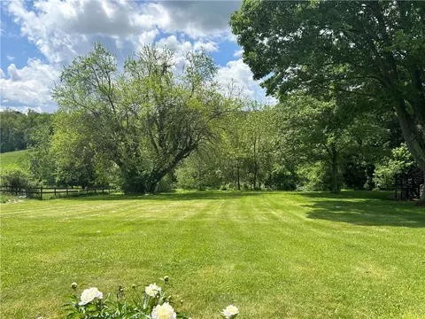 589 Justabout Rd, Venetia, PA 15367