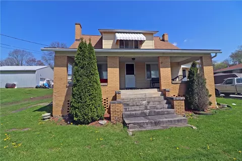 290 Arona Rd, New Stanton, PA 15672